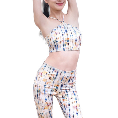 Bộ đồ thể thao LMcation - Áo ngực thể thao cổ yếm Sophie & Quần lửng thể thao trên gối túi 2 bên - Sọc đủ màu