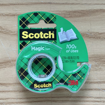 Băng dính đa năng Scocth 3M 104 (12,7mm x 11,4m) kèm máy cắt mini