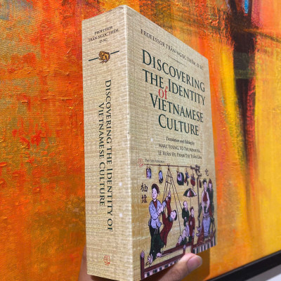 Sách - Discovering the Identity of Vietnamese Culture by Trần Ngọc Thêm - Ngoại văn Văn hóa Việt Nam