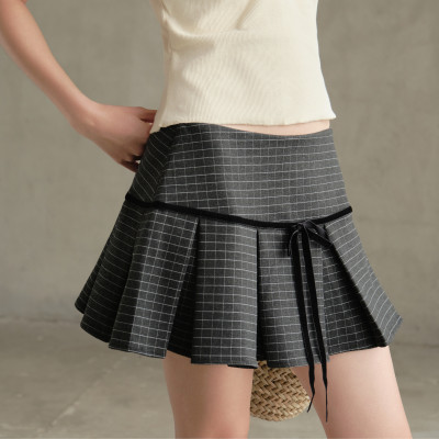 Chân váy nữ kẻ caro dáng ngắn xòe chất vải đầy dặn Otis Miều Est.2013