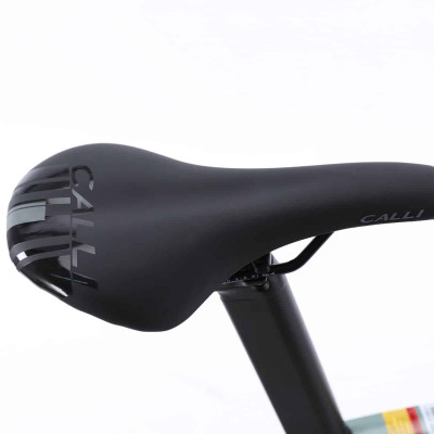 Xe đạp thể thao tay cong CALLI R5.5 Khung hợp kim nhôm, 18 tốc độ