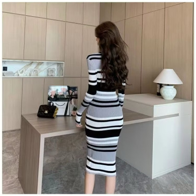 Đầm Thời Trang Miu Miu Quảng Châu Cao Cấp Tăng Kèm Belt Xinh Xắn