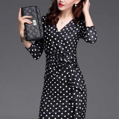 ĐẦM TAY LỞ CHẤM BI DÚN EO