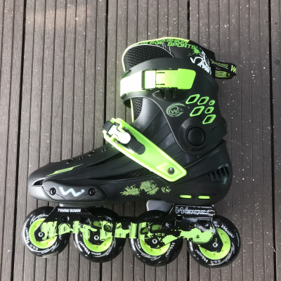 Giày Patin Người Lớn Centosy Xmax, 2 màu đen trắng có bánh đèn sáng