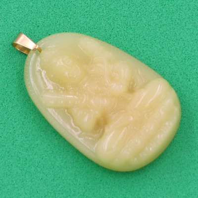 Mặt dây chuyền Hư Không Tạng Bồ Tát thạch anh vàng 4.3cm MTVO6 - phật bản mệnh tuổi Sửu, Dần