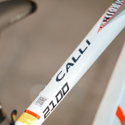 Xe đạp thể thao CALLI 2100 Khung nhôm không mối hàn