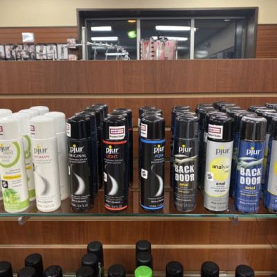 Gel bôi trơn cho quan hệ đường hậu Pjur Backdoor Moisturising Anal Glide 100ml cấp ẩm tốt làm dịu da an toàn