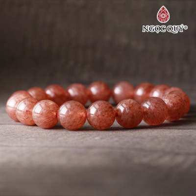 Vòng tay thạch anh dâu đỏ đậm loại A mệnh hỏa, thổ - Ngọc Quý Gemstones