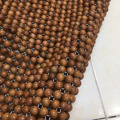 Nệm lót ghế văn phòng hạt gỗ hương vân