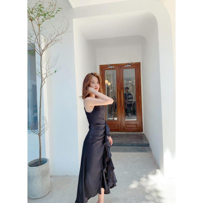 Baciami-Đầm Đen 2 Dây Vạt Xẻ Bèo